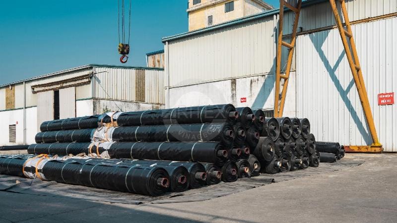 Thành phần, đặc tính và lợi ích vượt trội của bạt HDPE trong các ứng dụng địa kỹ thuật